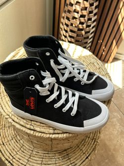 Levi’s Women Shoes
