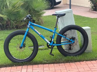 Cooker charge fat tire 24” medium 7 speed bike