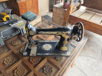 Singer model 127.   1924 to 1925