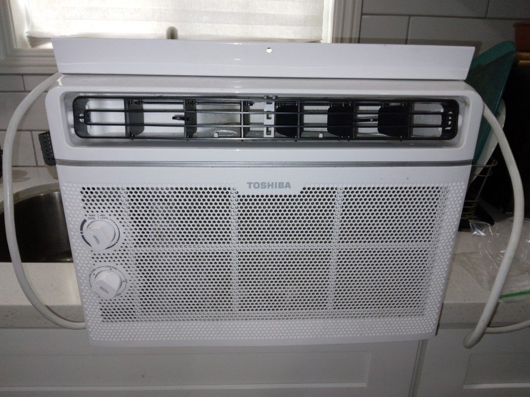Air Conditioner TOSHIBA/ BTU 5000 Used !