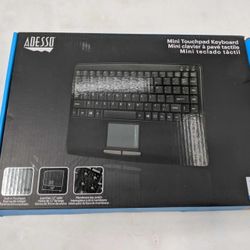 NEW Adesso AKB-410UB SlimTouch USB Mini Touchpad Keyboard
