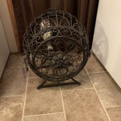Unique Wine Rack ( Round Wrought Iron )