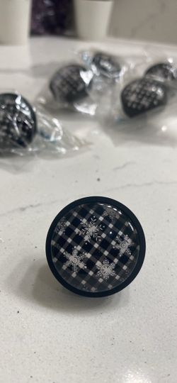 Black Plaid Snowflake Cabinet Knob