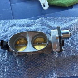 07 Gt500 Throttle Body