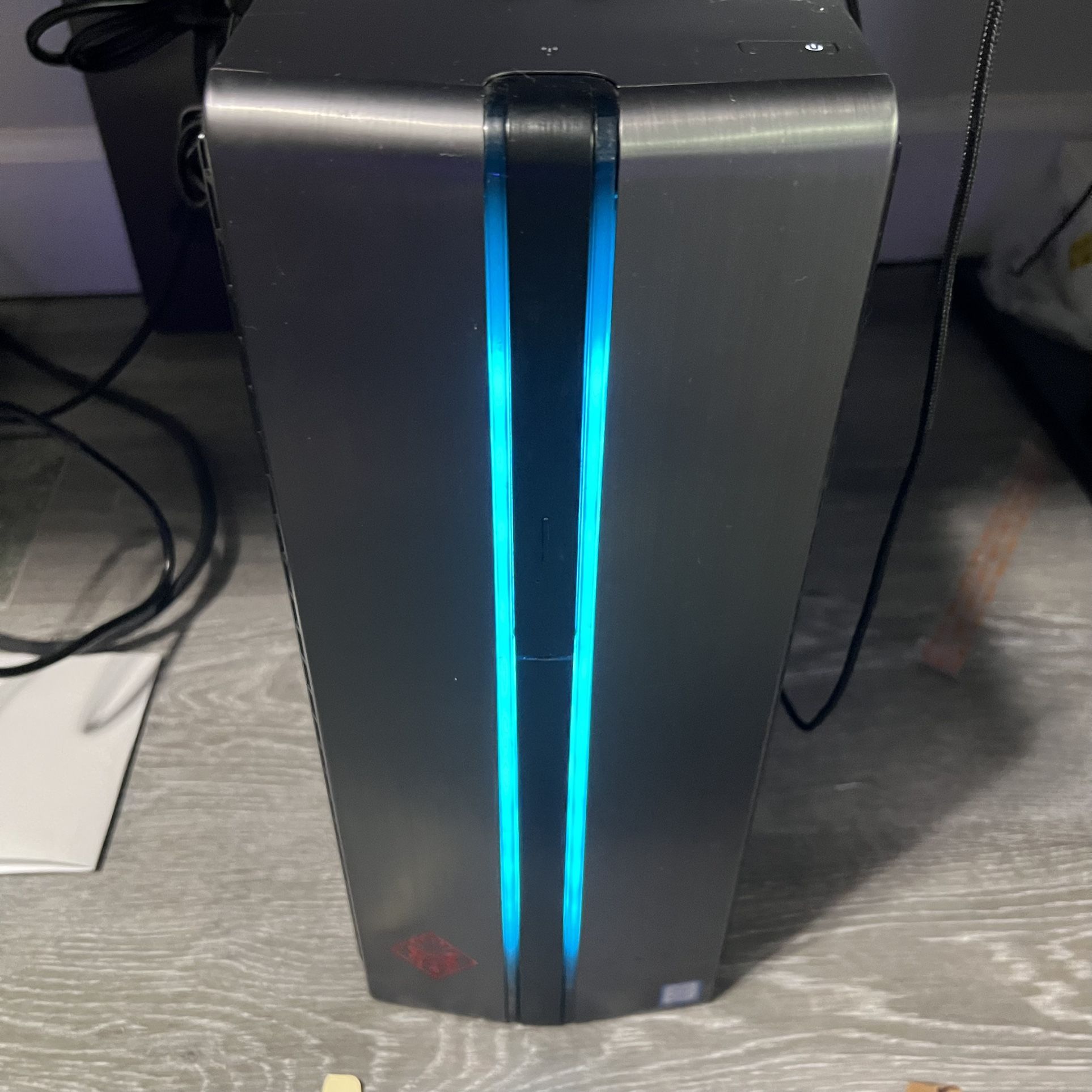 HP Omen 870-244 desktop Gaming PC
