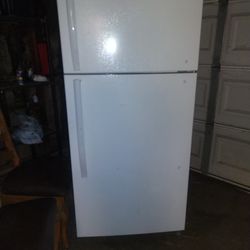 Vissani refrigerator MDTF18wh