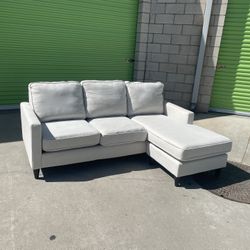 *Free Delivery* Gray Sectional Couch Sofa w/ Reversible Chaise