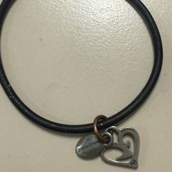 Charity Charms/Heart Band Bracelet/2009/cleveland
