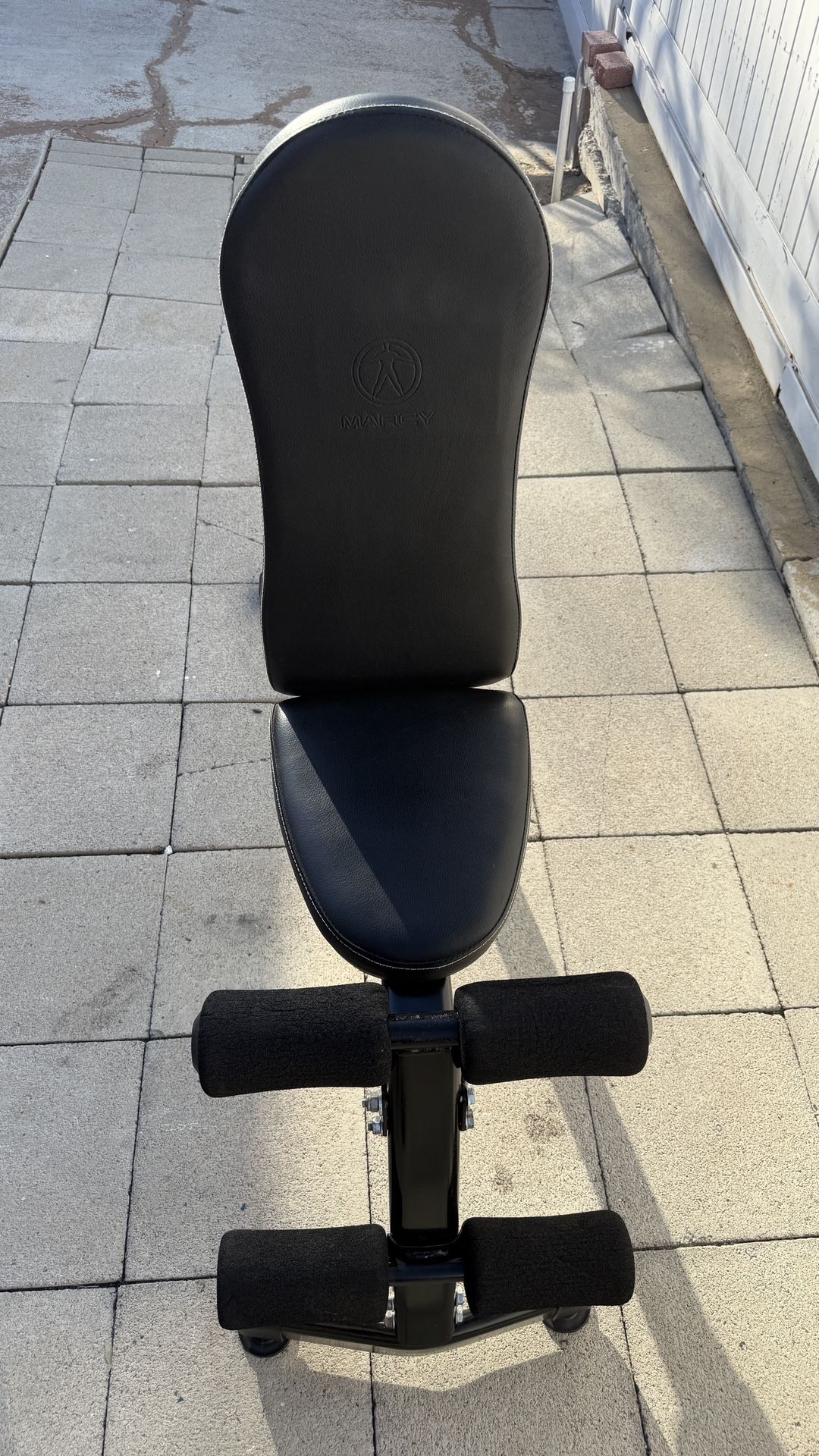 Adjustable weight Bench