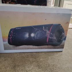 Blue Tooth Speaker/ Game Controller/RTD2 