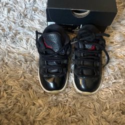 Retro Jordan 11  Size 8c