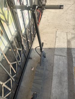 Invanti Electric Scooter Black