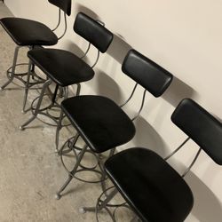 Four Bar Stools Black Leather 