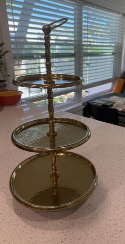 3 Tier Serving Display