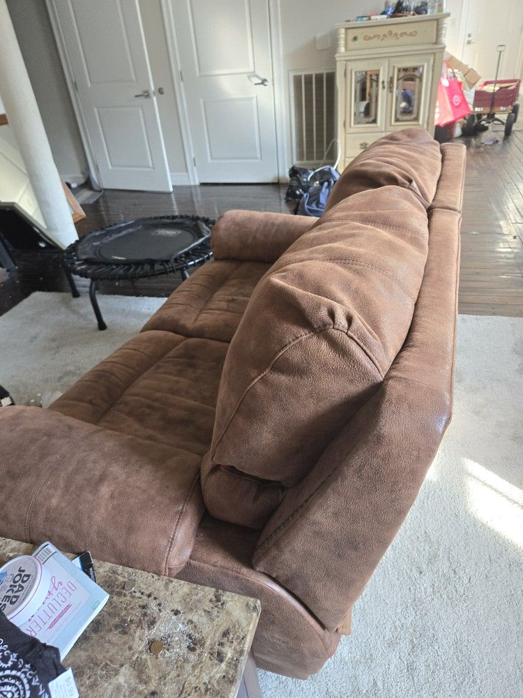 Reclining Love Seat And Chair