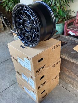 17 “ KMC WHEELS newer TACOMA TUNDRA BRONCO