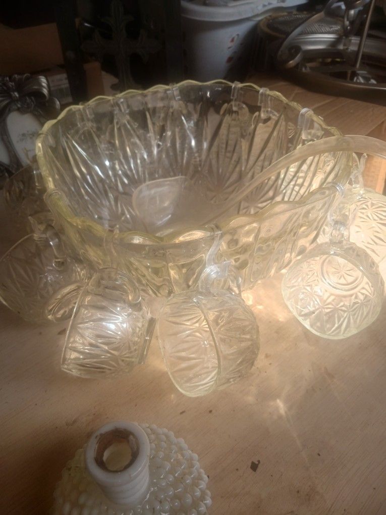 Vintage Punch Bowl With Glasses