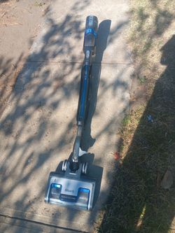 !! Vacuum Shark  Vertex Works Great Firm Price
