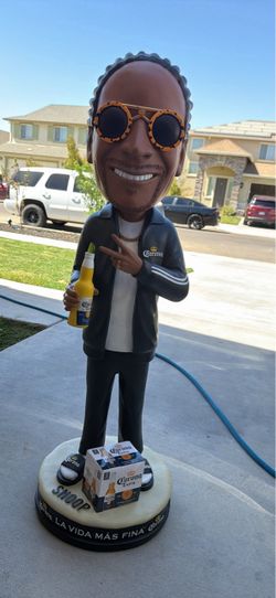 Snoop dog bobble head