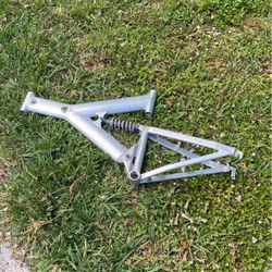 Trek Y-5 Frame With Vanilla Shock