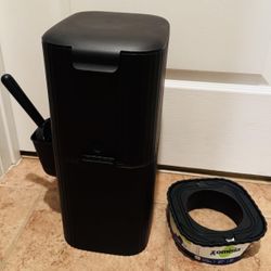Cat Litter Disposal System - works for dog poop too - good for 1-2 cats - $10 like new with bags 