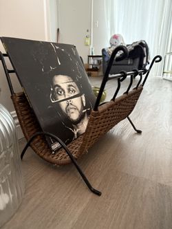 Magazine rack/vinyl rack