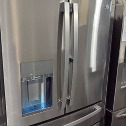 GE 28 Cu Feet 36” Refrigerator 