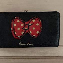 Disney Parks Minnie Mouse Wallet