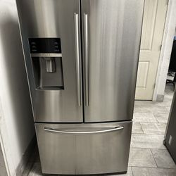 Samsung 23 Cu.ft Counter Depth Refrigerator French Door Stainless Steel 
