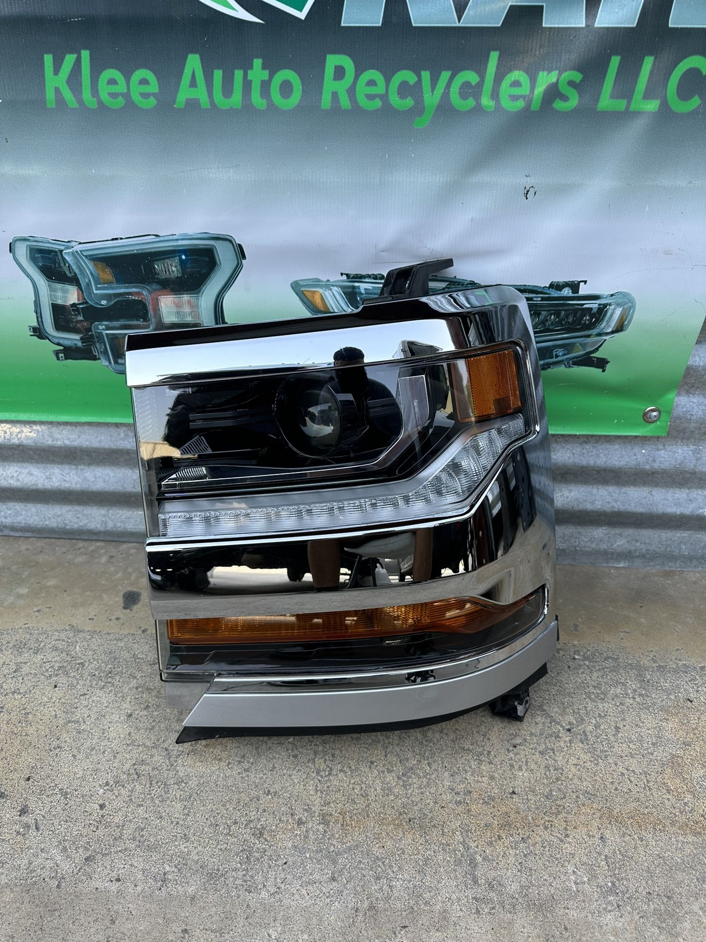 2016-2018 Chevrolet Silverado Headlight Oem