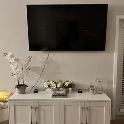 Samsung 65” Smart TV