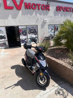 Supermach 50cc, gas, usb charger ,brand new/ financing available