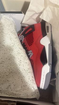 Jordan retro 4 mens toro  8.5-11