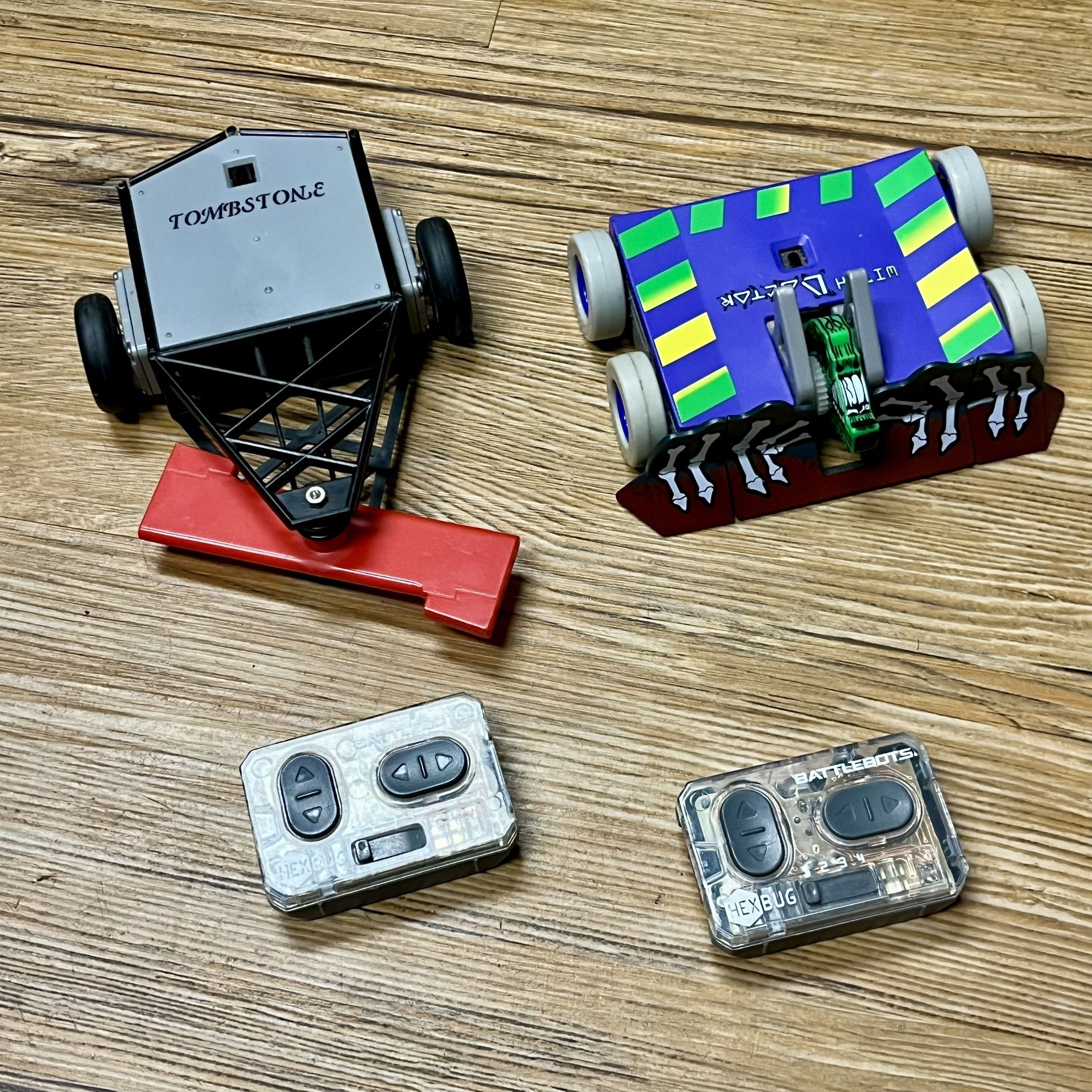HEXBUG BattleBots Rivals (Tombstone and Witch Doctor)