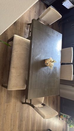 6 Chair Dining table