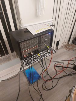 PHONIC PA MIXER SPEAKERS