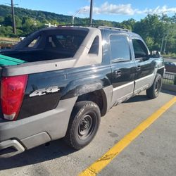 Good Running Truck Chevy Avalanche