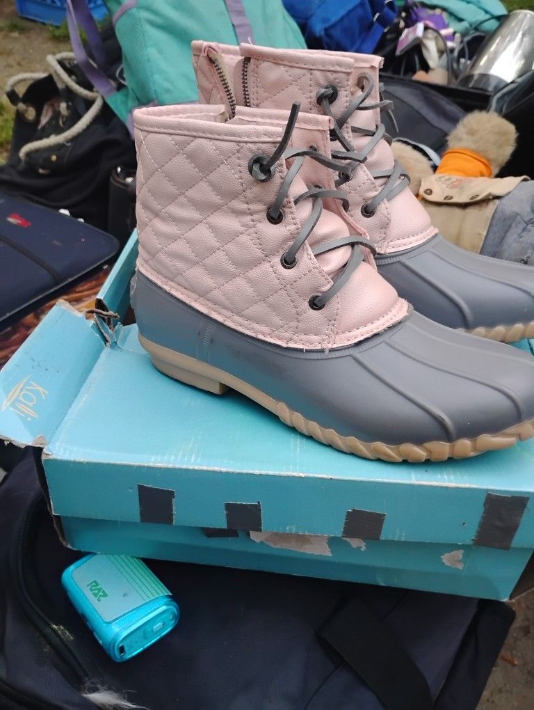 Nautica Boots