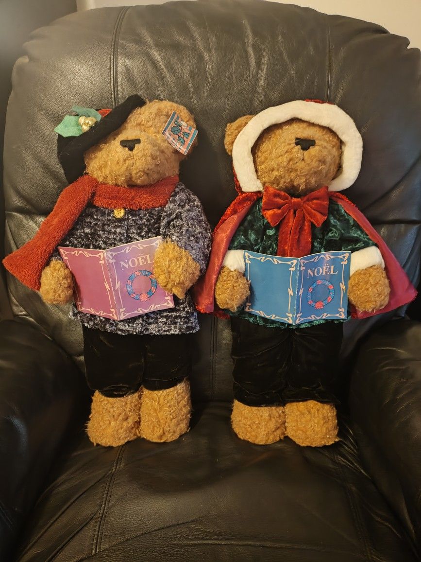 VINTAGE HOMESPUN CREATIONS 24" CHRISTMAS CAROLERS PLUSH