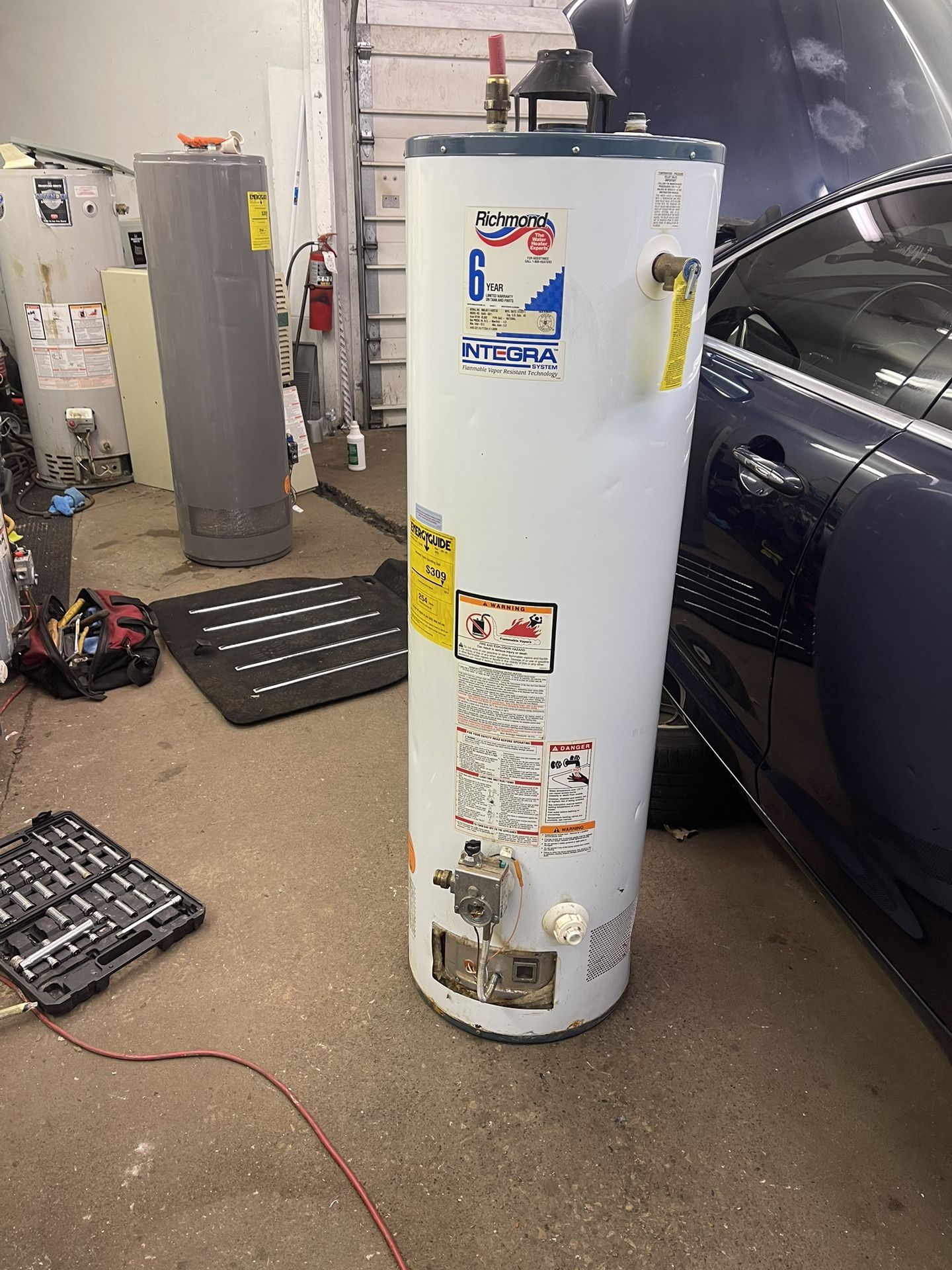used-tested-hot-water-tanks-for-sale-in-garfield-heights-oh-offerup