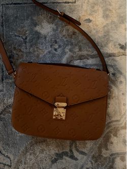 Purse never used
