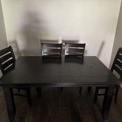 Dinning Room Table