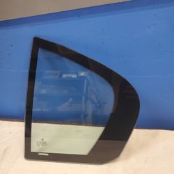 BMW E90 4 DOOR SEDAN LEFT REAR QUARTER WINDOW GLASS