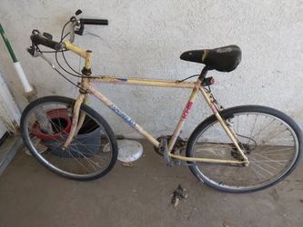 Vintage Montaña Pro Khs 26"tires 