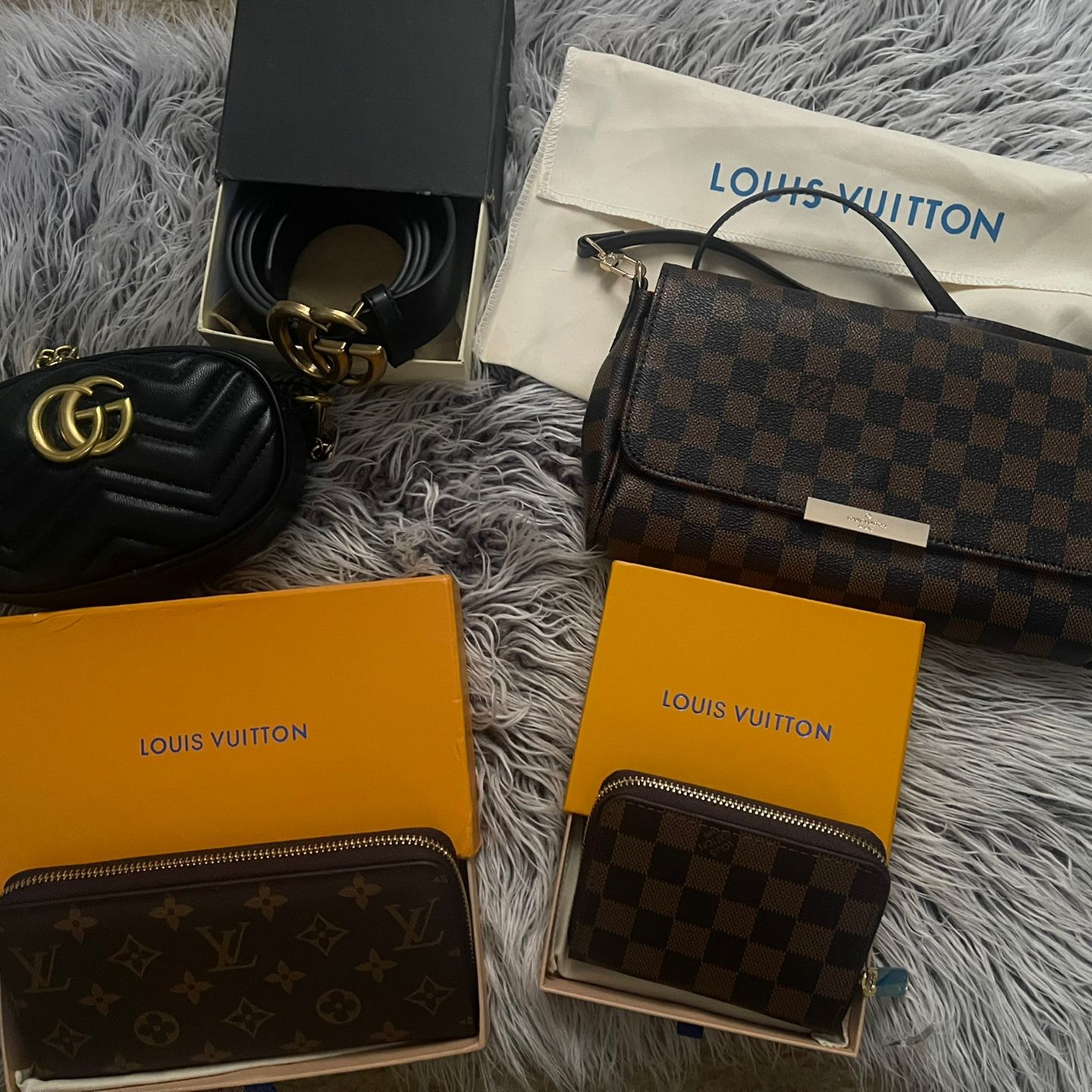 Louis Vuitton Bags (make An Offer) for Sale in Tampa, FL - OfferUp