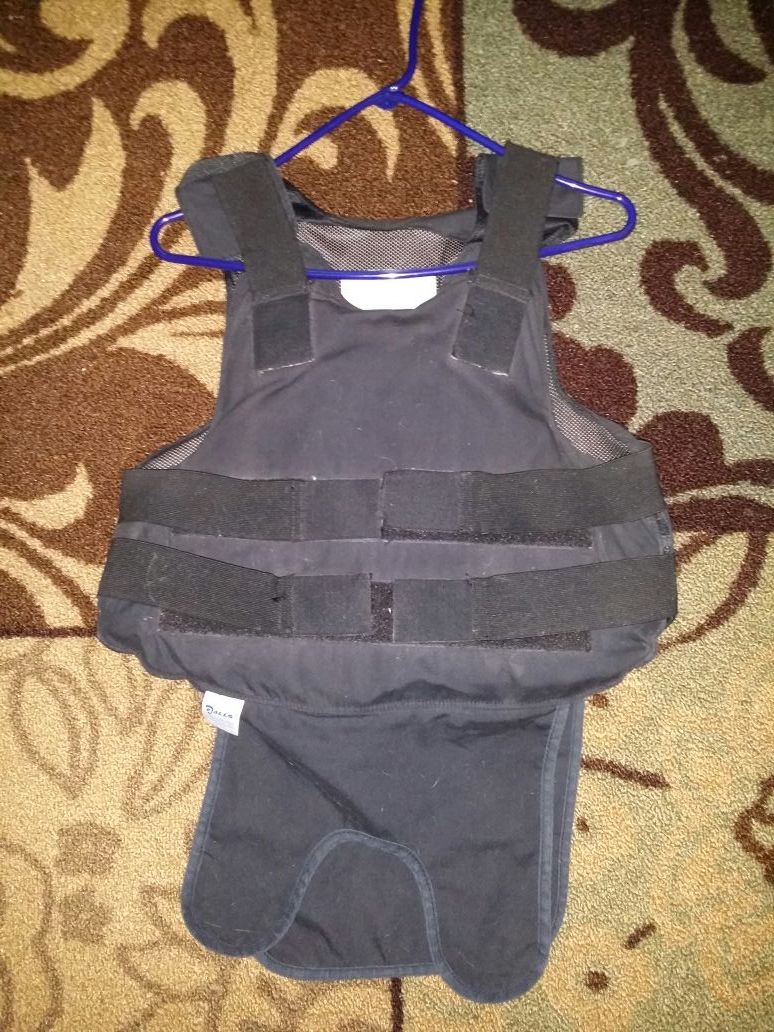 Galls bulletproof vest
