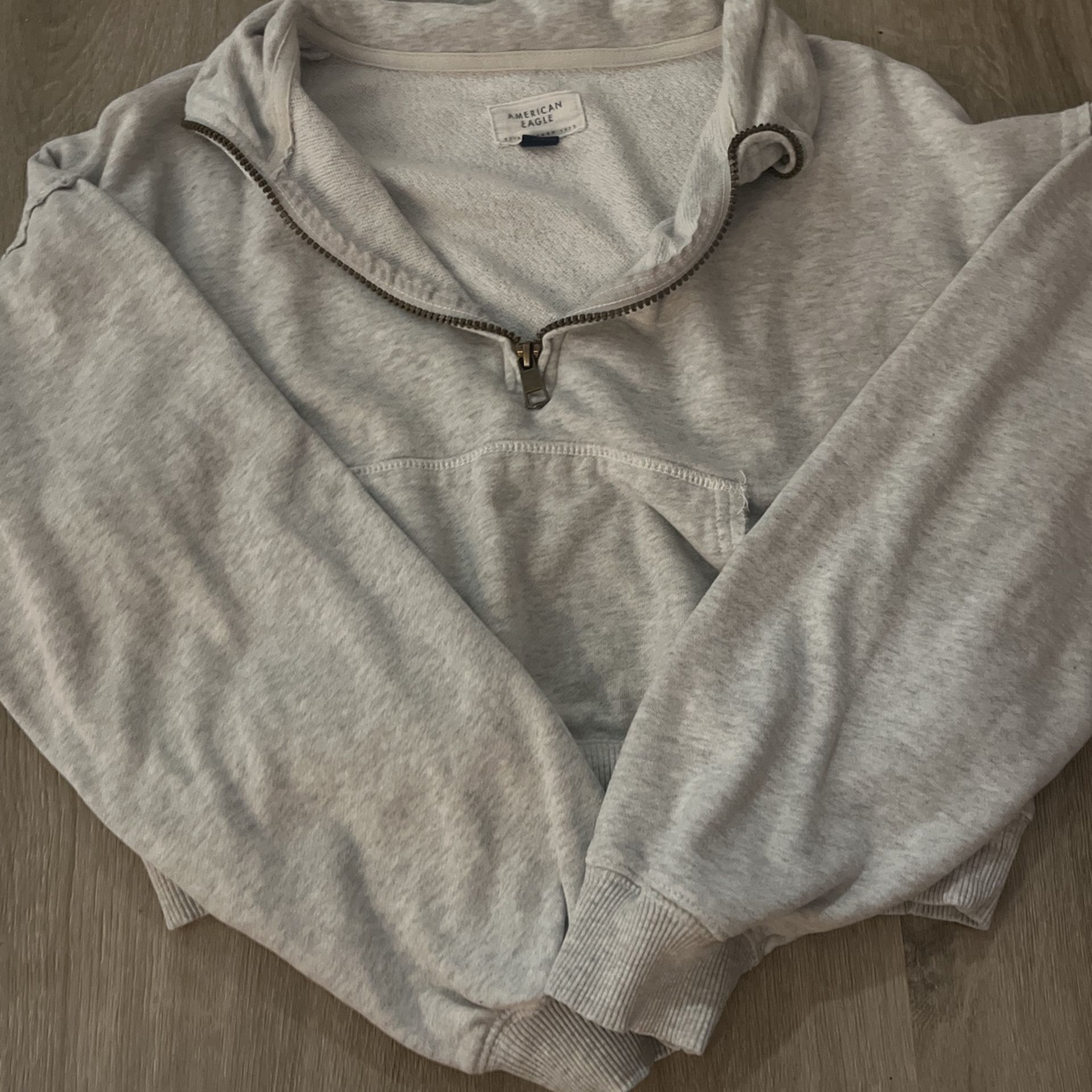 American eagle cropped half zip up