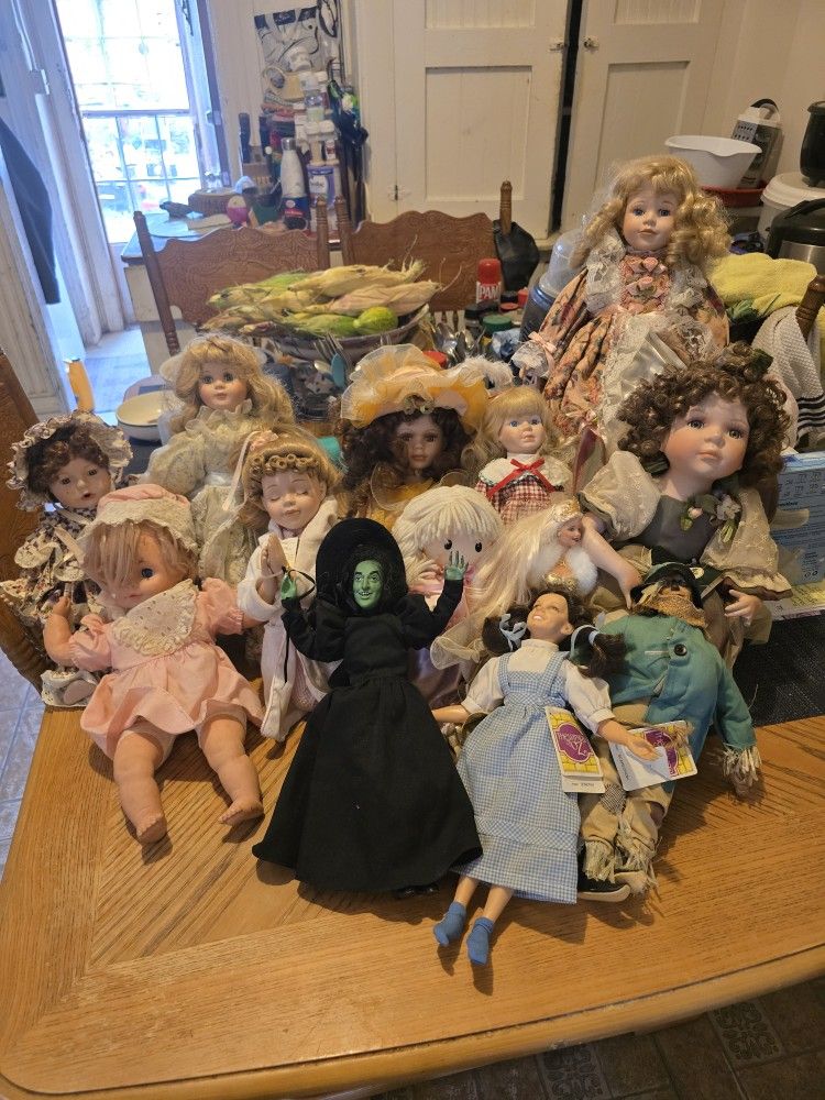 collectible dolls porcelain