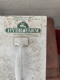 Hydrofarm Grow Light