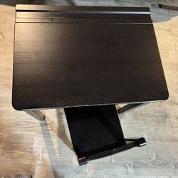 Desk (small)